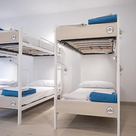 Palacio Real Hostel-3